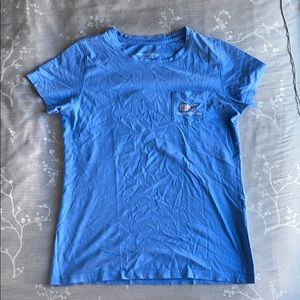 vineyard vines t shirt size xs